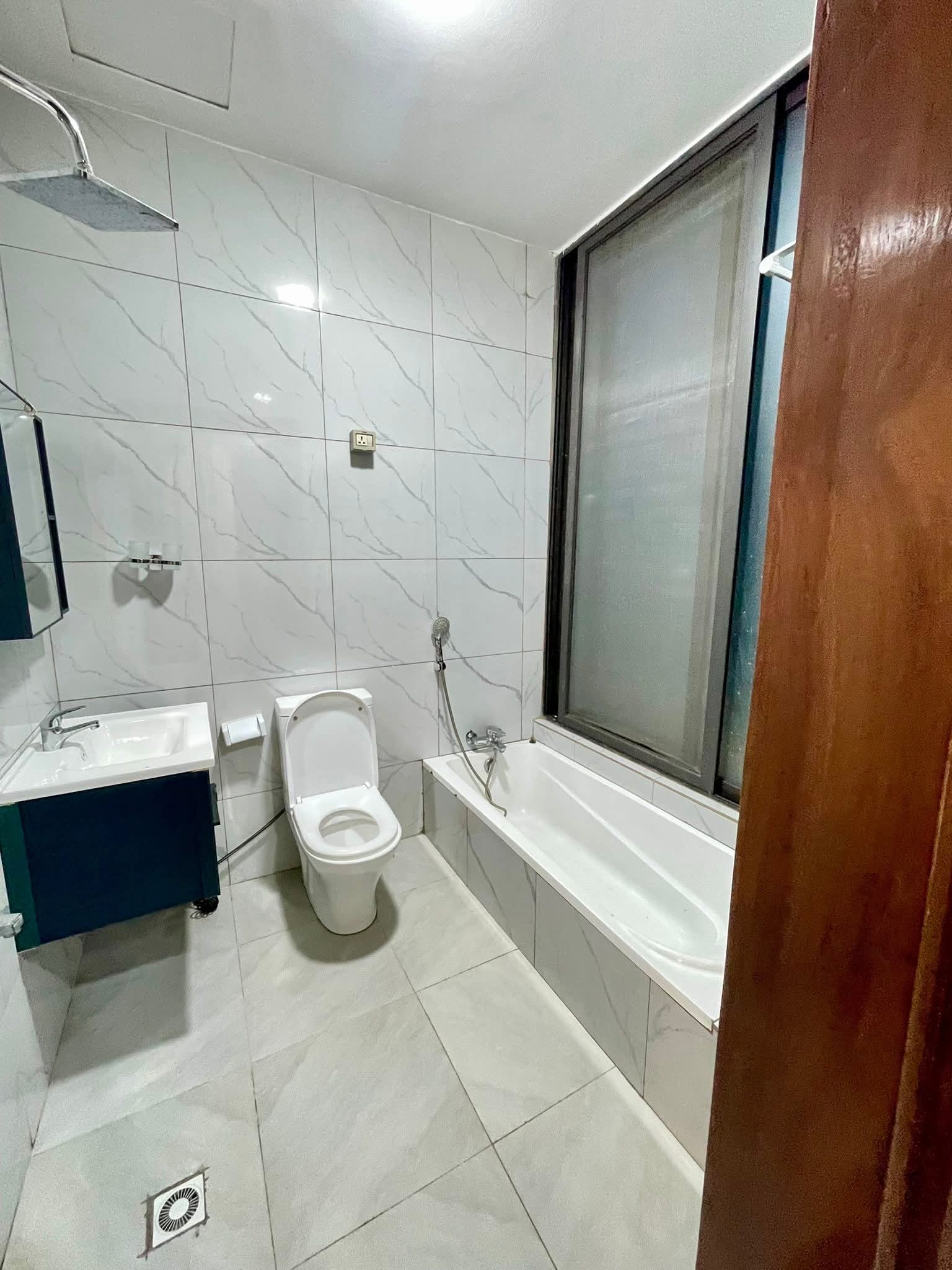 Gallery image 12